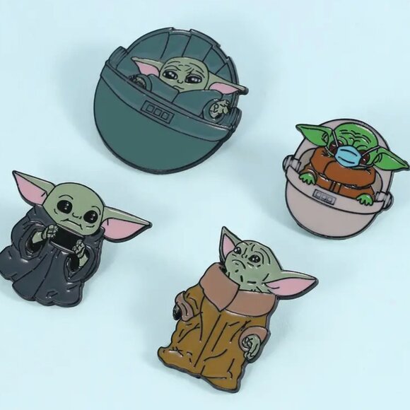SET OF 4! Star Wars Baby Yoda Lapel Hat Pin Set Mandalorian Vintage - Picture 10 of 15